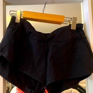 Lululemon Speed Running Shorts (low rise) - Black Size 4